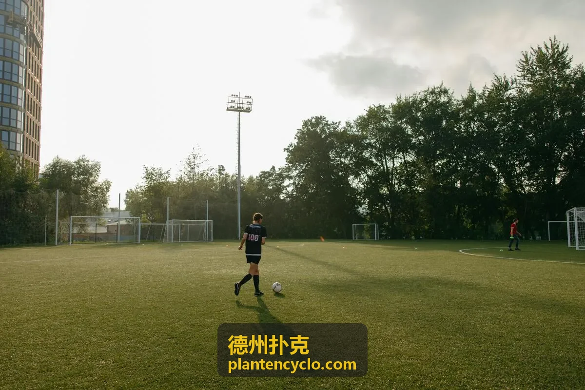 德州扑克牌桌策略专题视觉